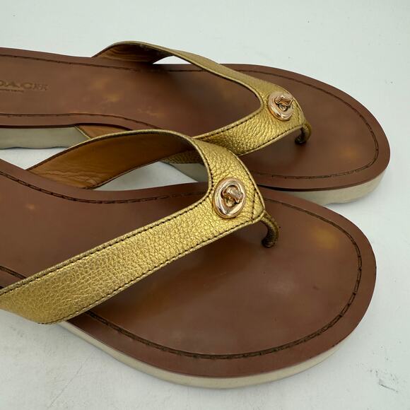 Coach Gold Shelly Leather Thong Flip Flop Sandals Size 9 - Picture 2 of 8